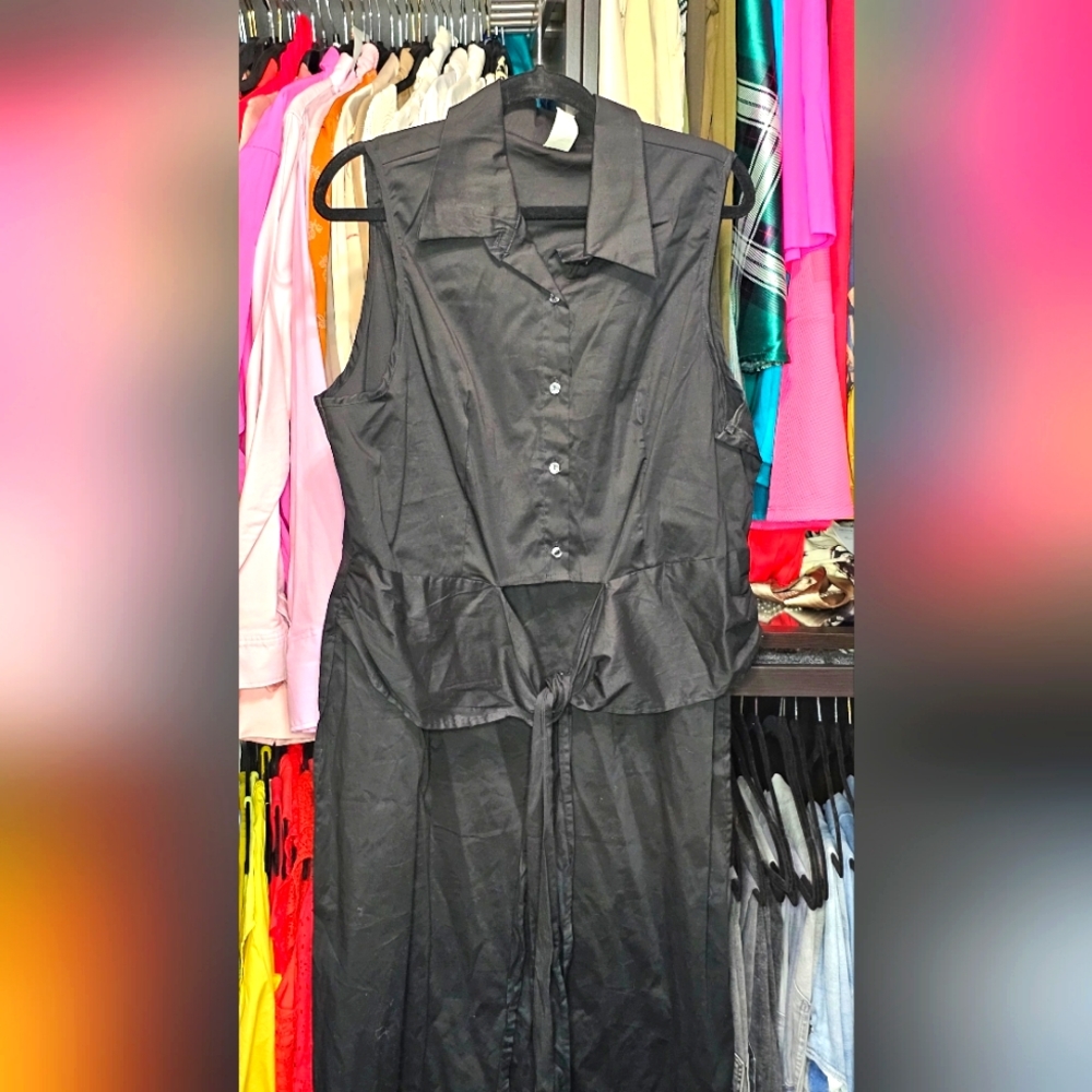 Off Brand Black Sleeveless Tuxedo Top